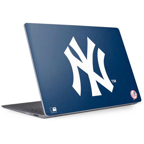 MLB New York Yankees - Solid Distressed Surface Laptop 2 Skin